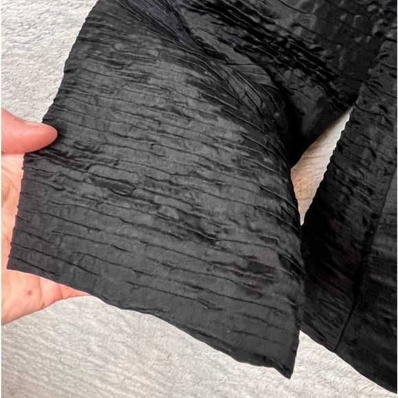 Eileen Fisher Women's 100% Silk Black Crinkle Magnetic Button Jacket Sz LP - Picture 9 of 15